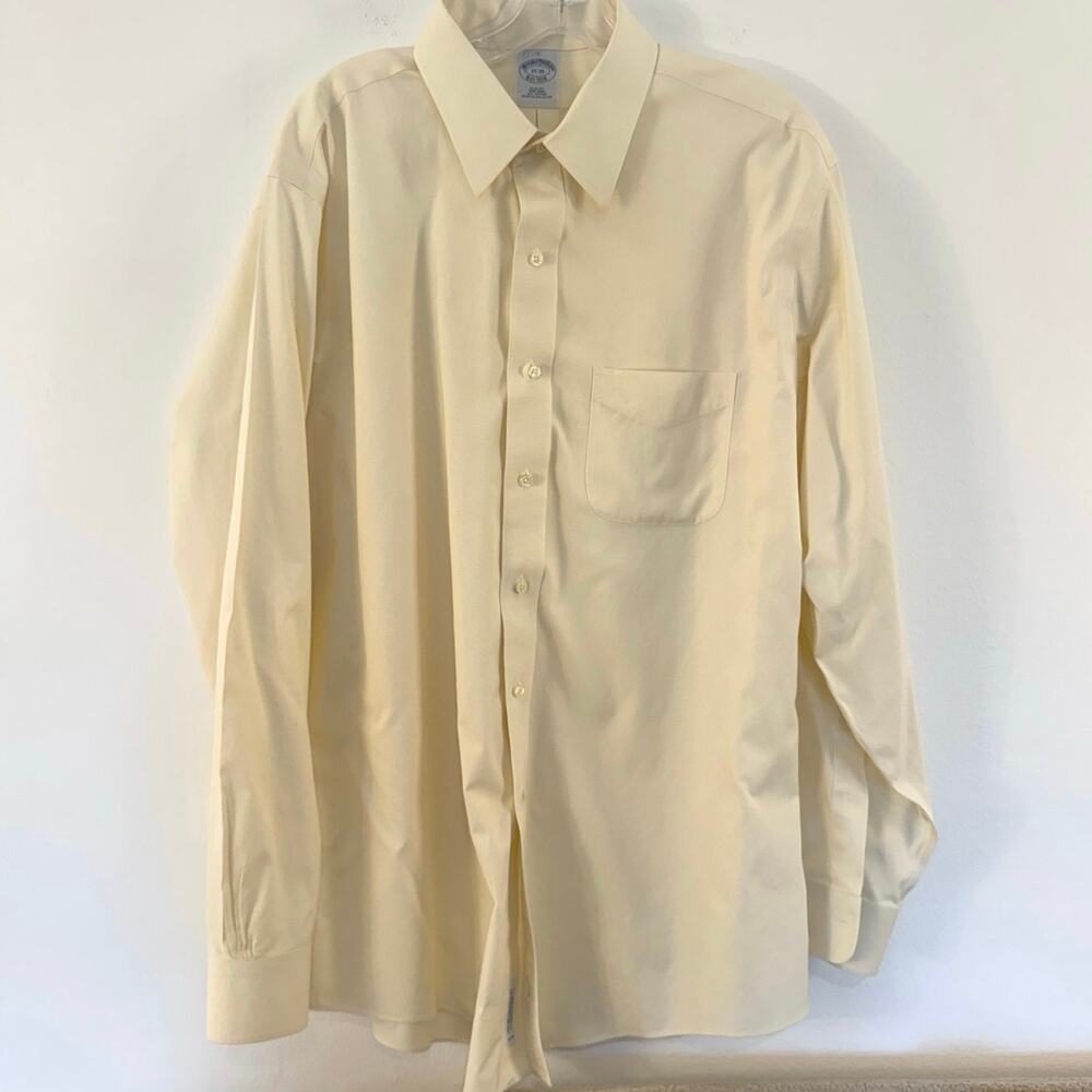 Brooks Brothers Mens 17 35 Slim Fit Non Iron 100% Cotton Shirt Cream Butter